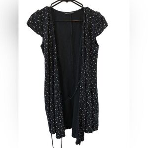 Brandy Melville 4‎ for 1 shipping bundle!  Get 4 items for shipping as one.